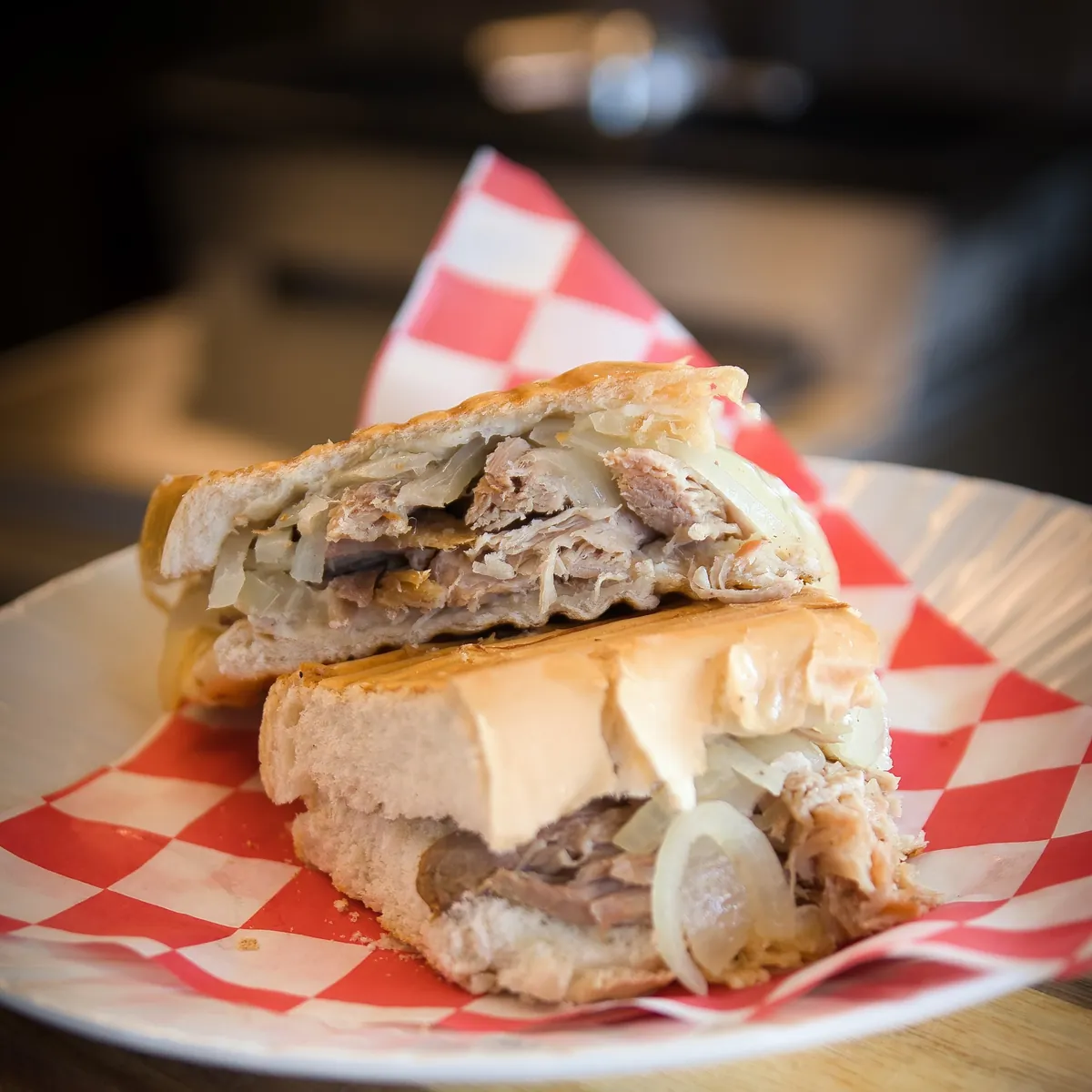 Pan con Lech&oacute;n